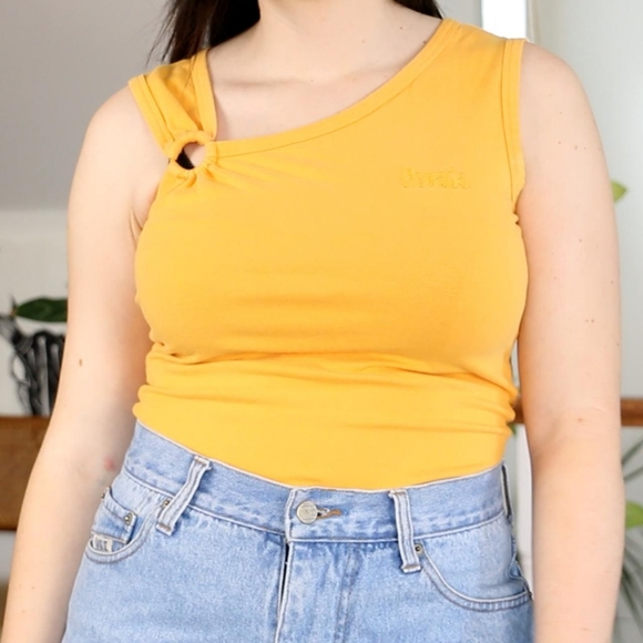 Vintage Orange Tank - Picture 2 of 7